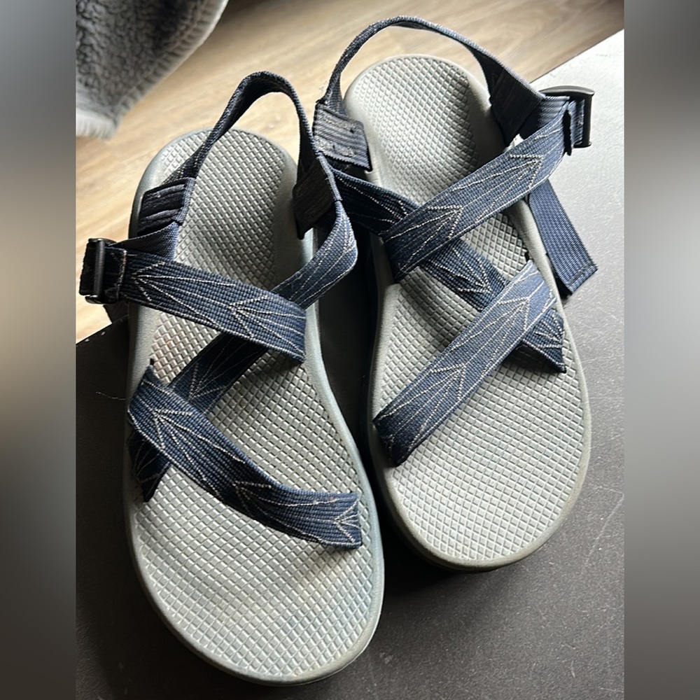 Gray/Navy Mens Chaco size 10